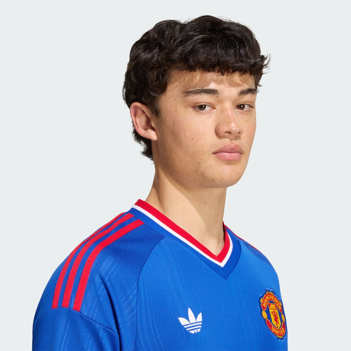 Maillot Manches Longues Extérieur Manchester United 26/27 Maillot Manches Longues Extérieur Manchester United 26/27 royal blue, adidas Performance