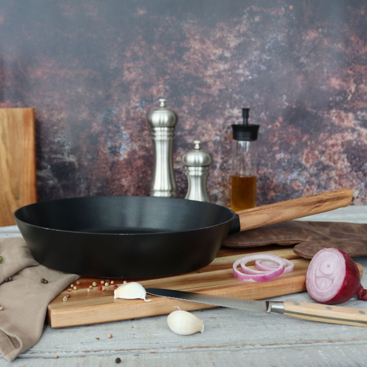 Poêle 28cm Ector naturel-noir, OGO LIVING