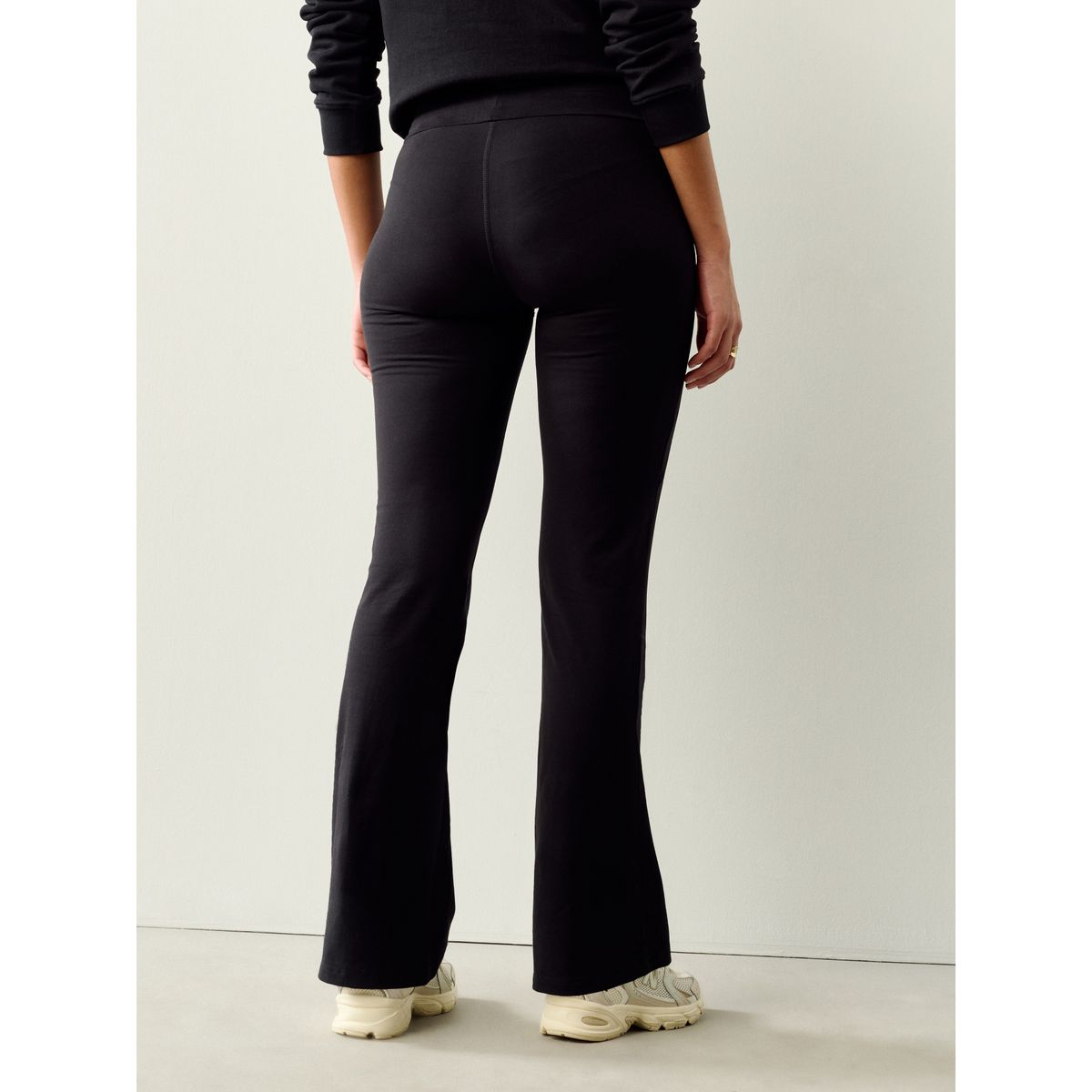Legging évasé, froncé et côtelé doux noir, NEXT