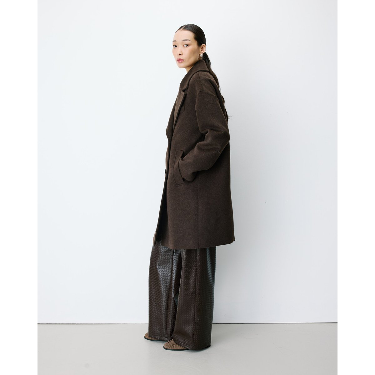 Manteau long croisé en laine mélangée grege Alois chocolat, GRACE & MILA