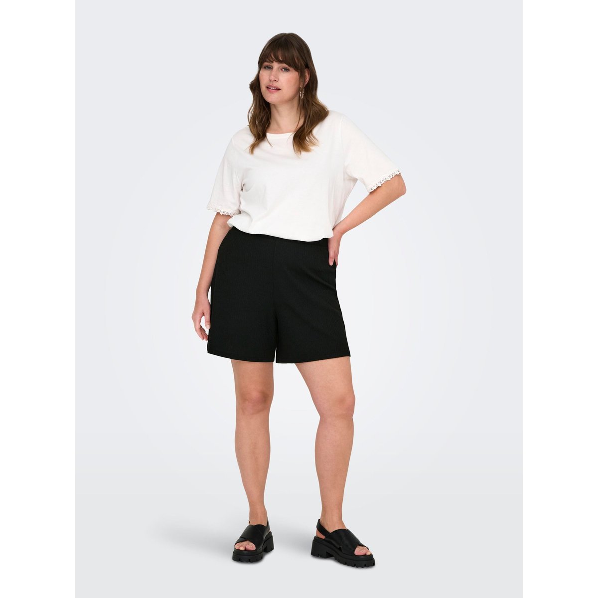 Short noire - black, ONLY CARMAKOMA