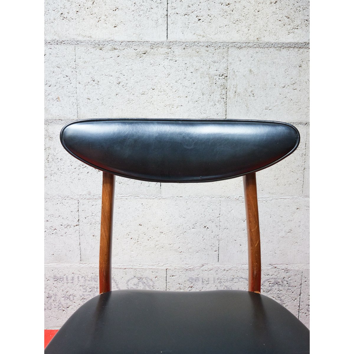 Lot de 4 chaises scandinaves Alma N°1624 - Bon état noir, DEBONGOUT