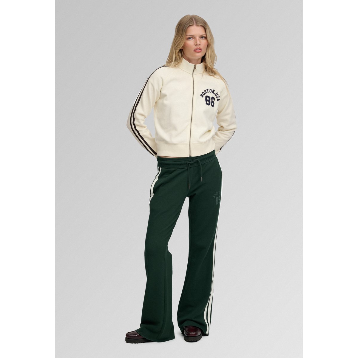 Veste de Survêtement Athletic Applique blanc cassé os du désert, SUPERDRY