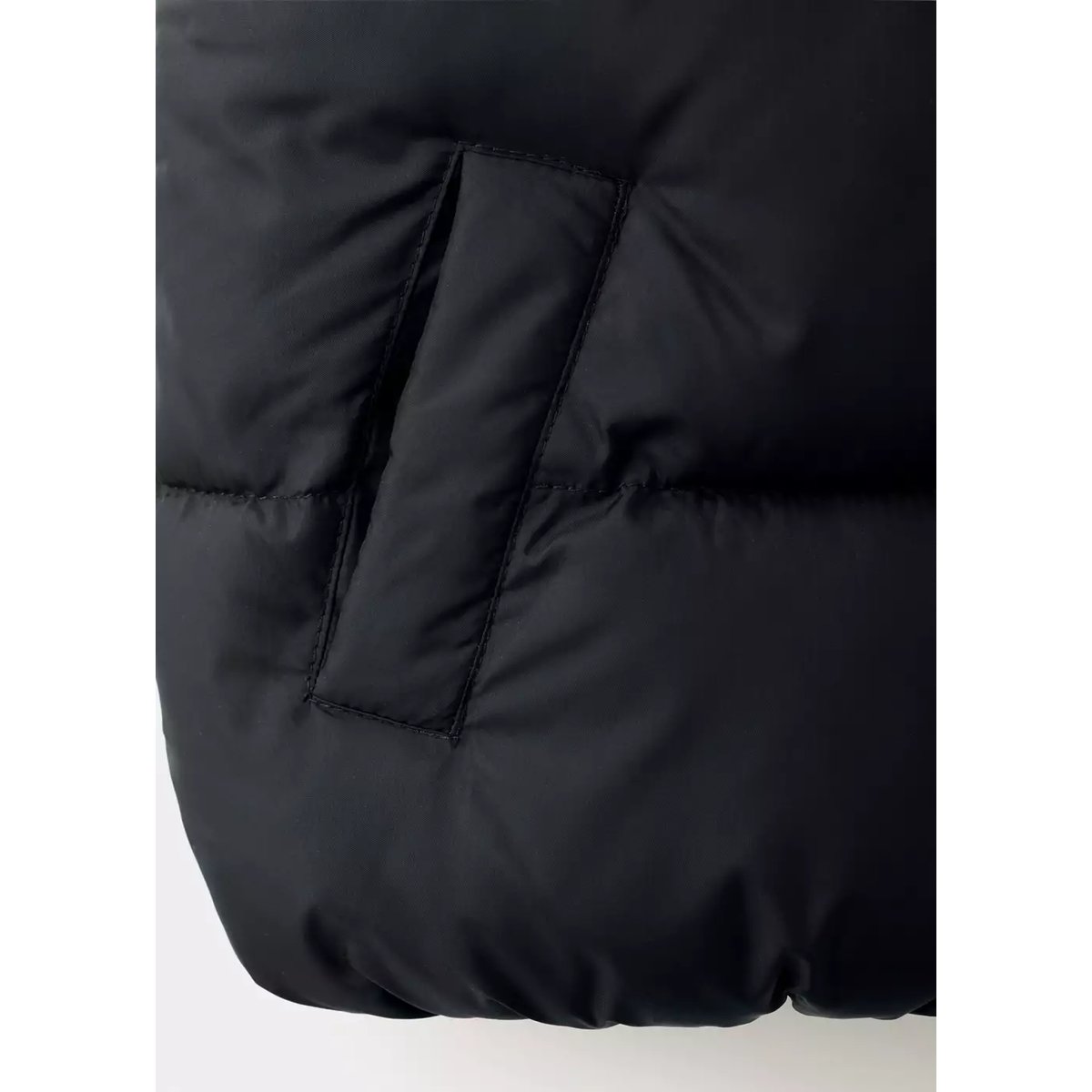 Gilet matelassé à capuche noir, MANGO BABY