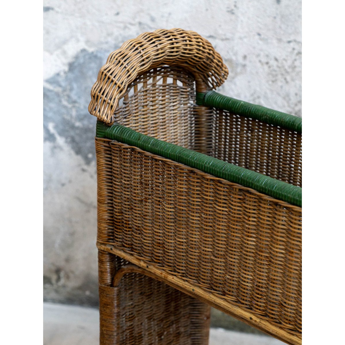 Étagère haute en rotin Gaëlle N°1590 - Bon état bois foncé, DEBONGOUT