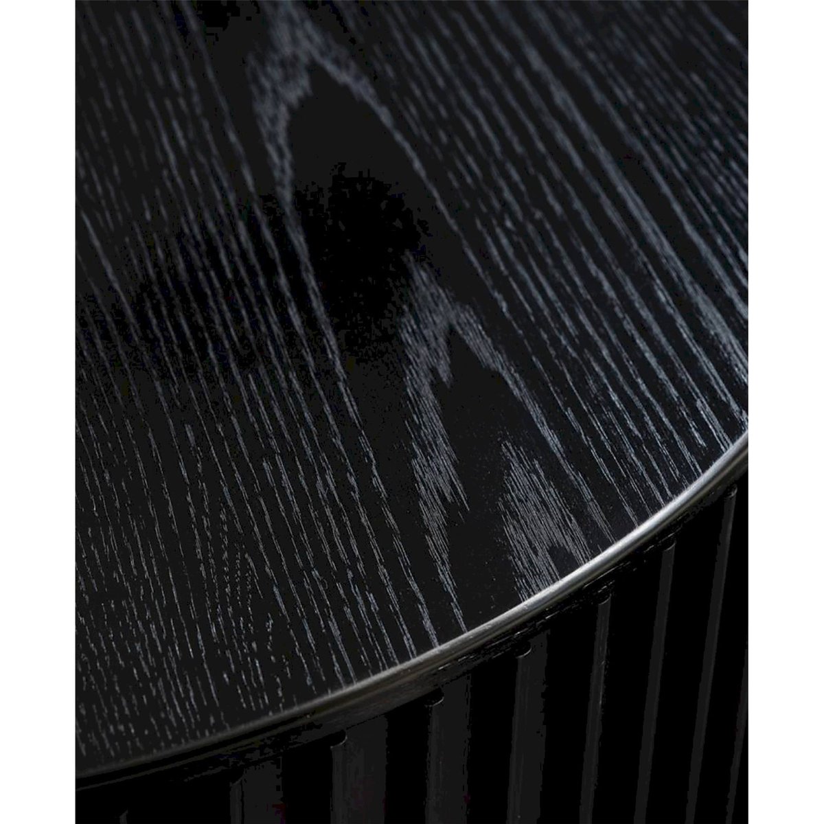 Table basse ronde en bois rainuré OVITTIES chêne noir, RECOLLECTION