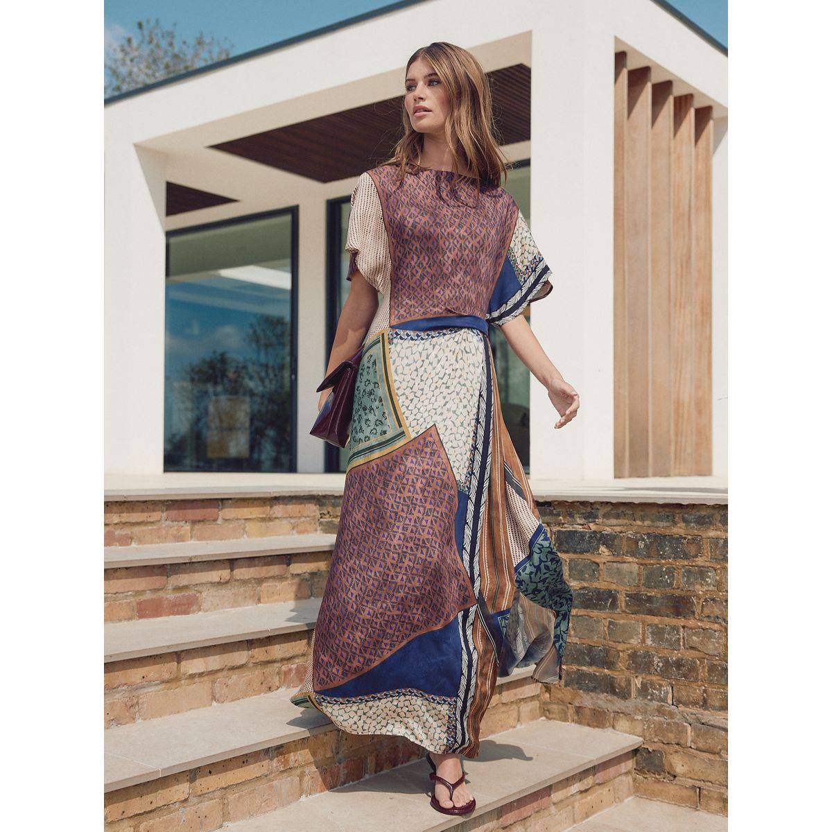 Robe mi-longue à taille cintrée écharpe imprimée marine, NEXT