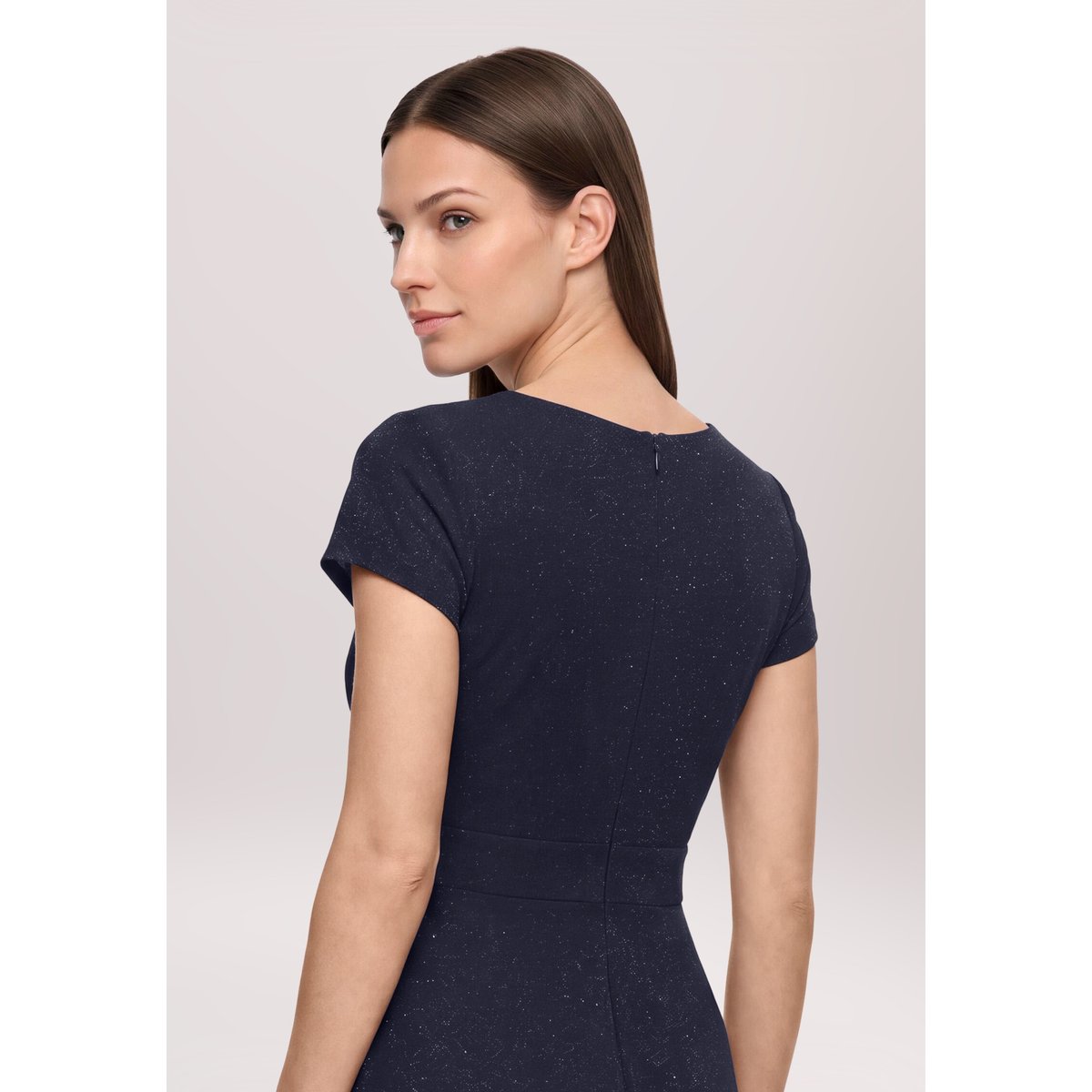 Robe de cocktail au look scintillant night sky, VERA MONT