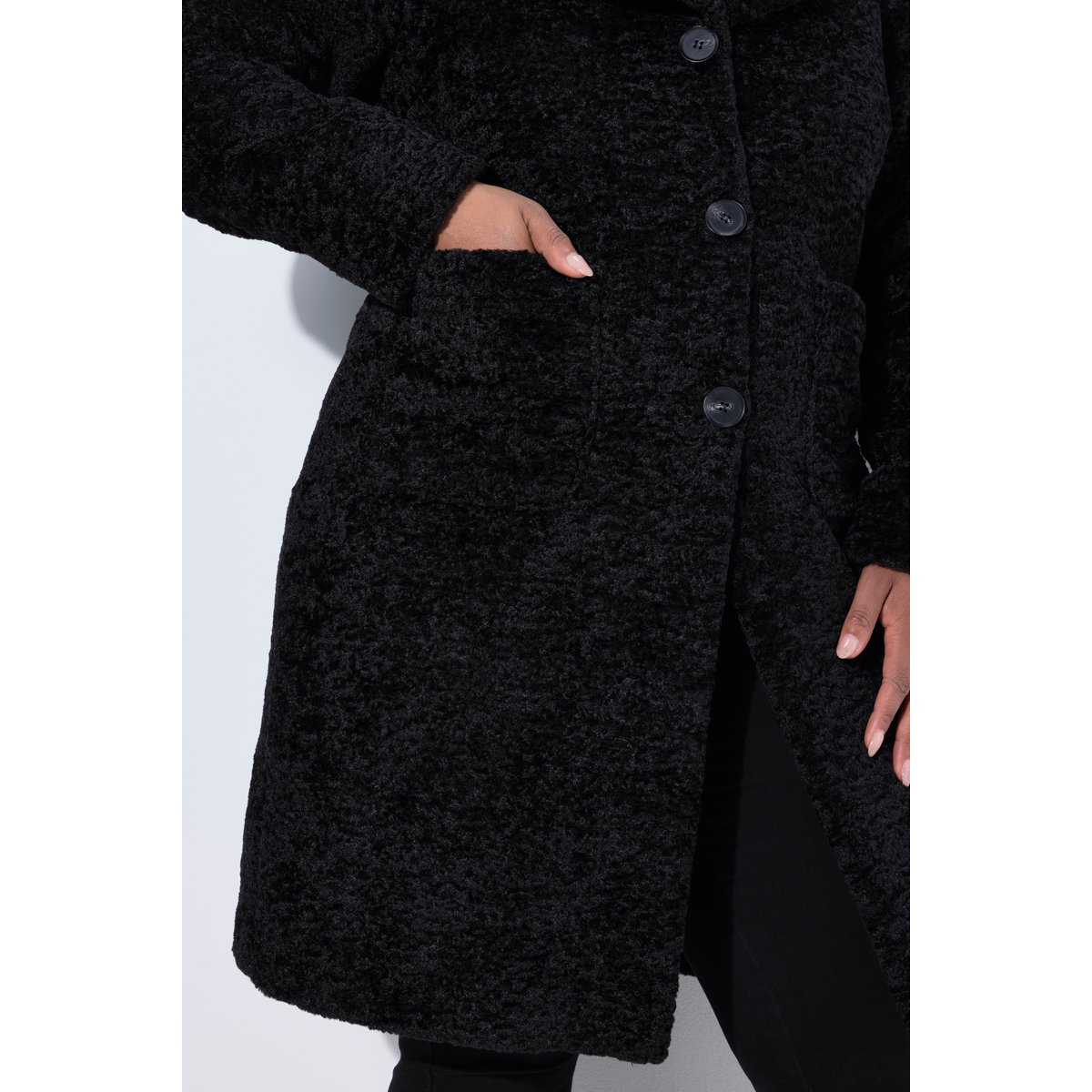 Manteau look astrakan en matière duveteuse noir, ULLA POPKEN