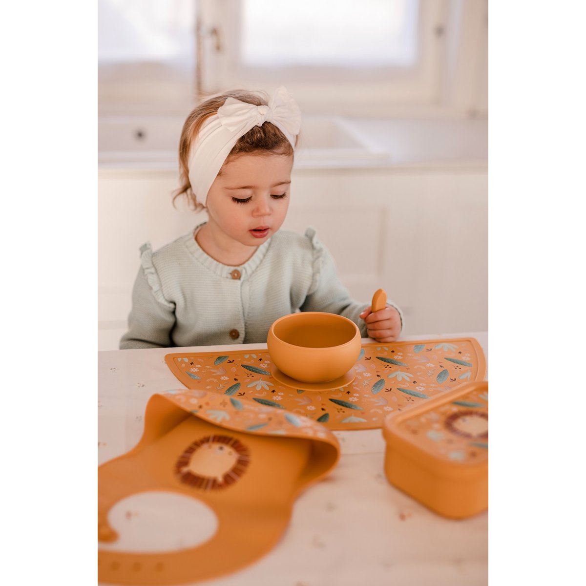 Set de table en silicone Gnawy le paresseux rose, SASSI JUNIOR