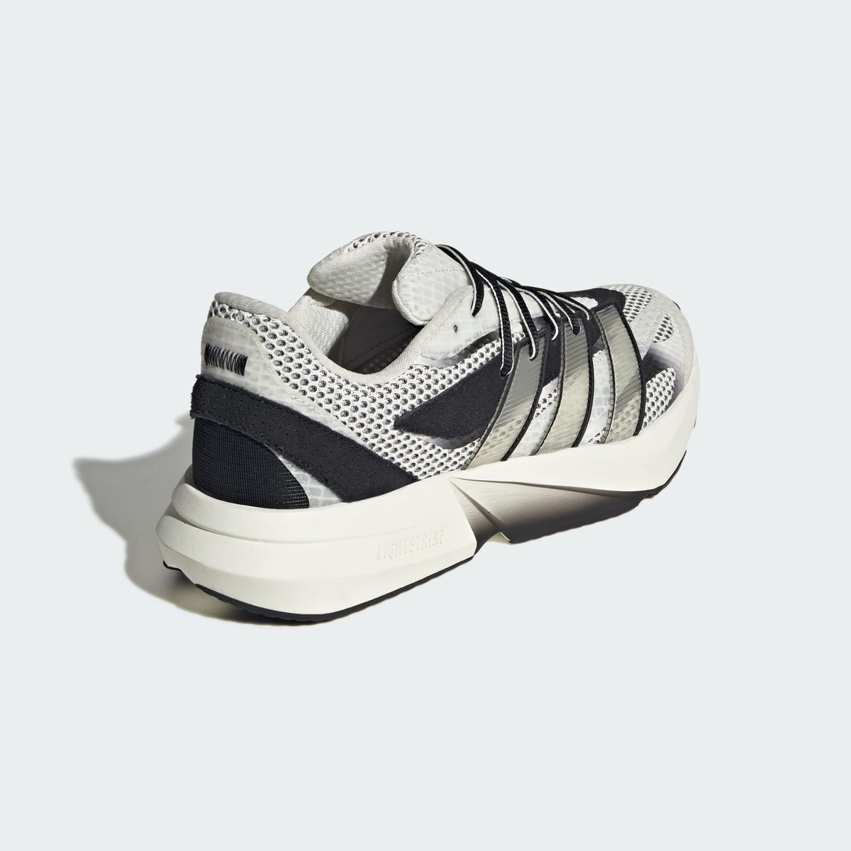 Chaussure Lightblaze Chaussure Lightblaze off white / off white / core black, ADIDAS SPORTSWEAR
