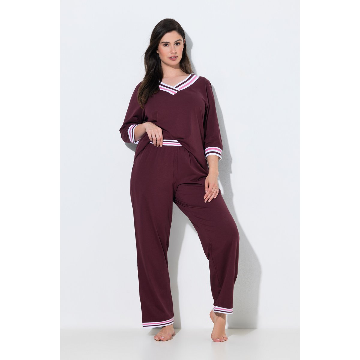 Pyjama à col V et manches 3/4 rouge vin foncé, ULLA POPKEN
