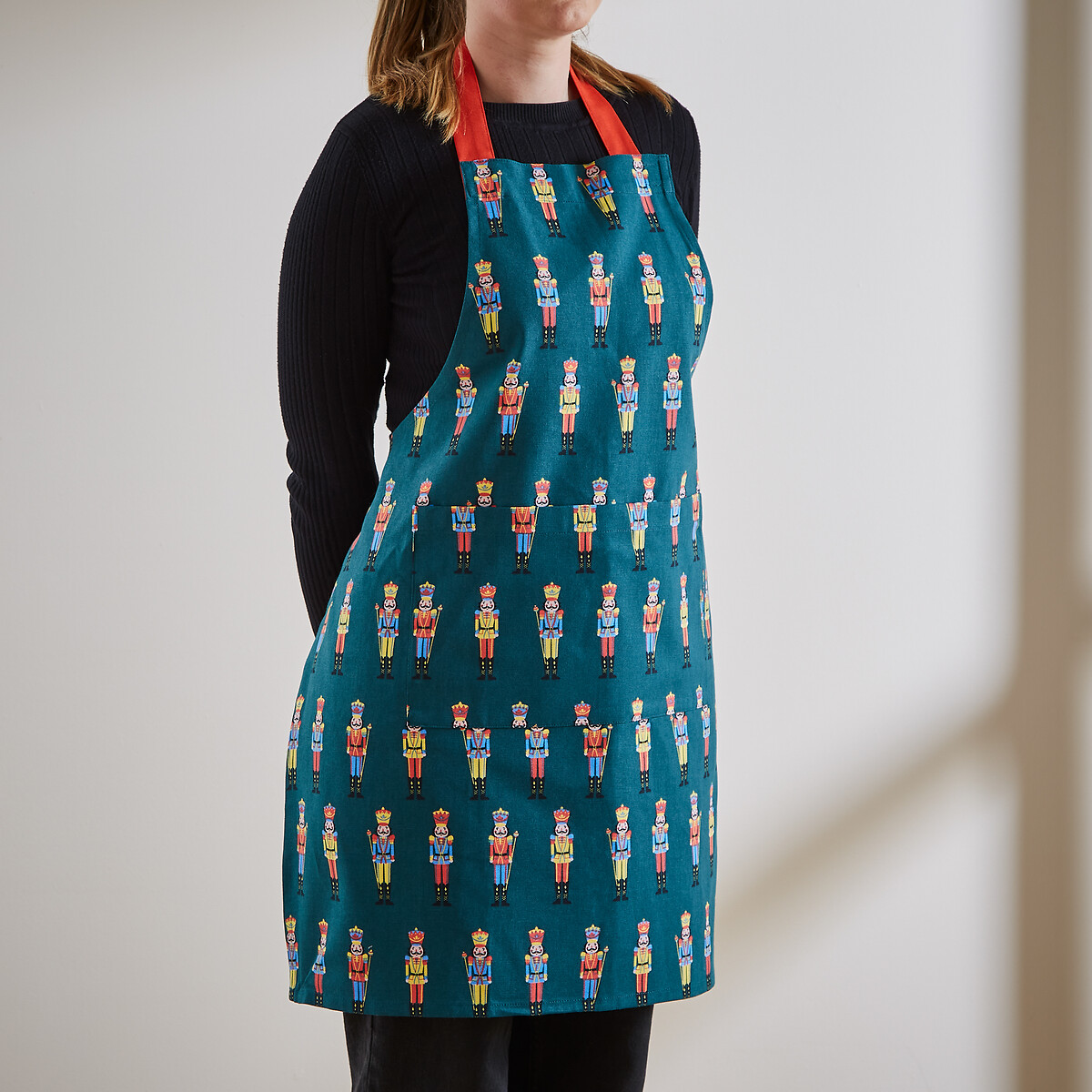 Christmas Nutcracker Apron green, CATHERINE LANSFIELD