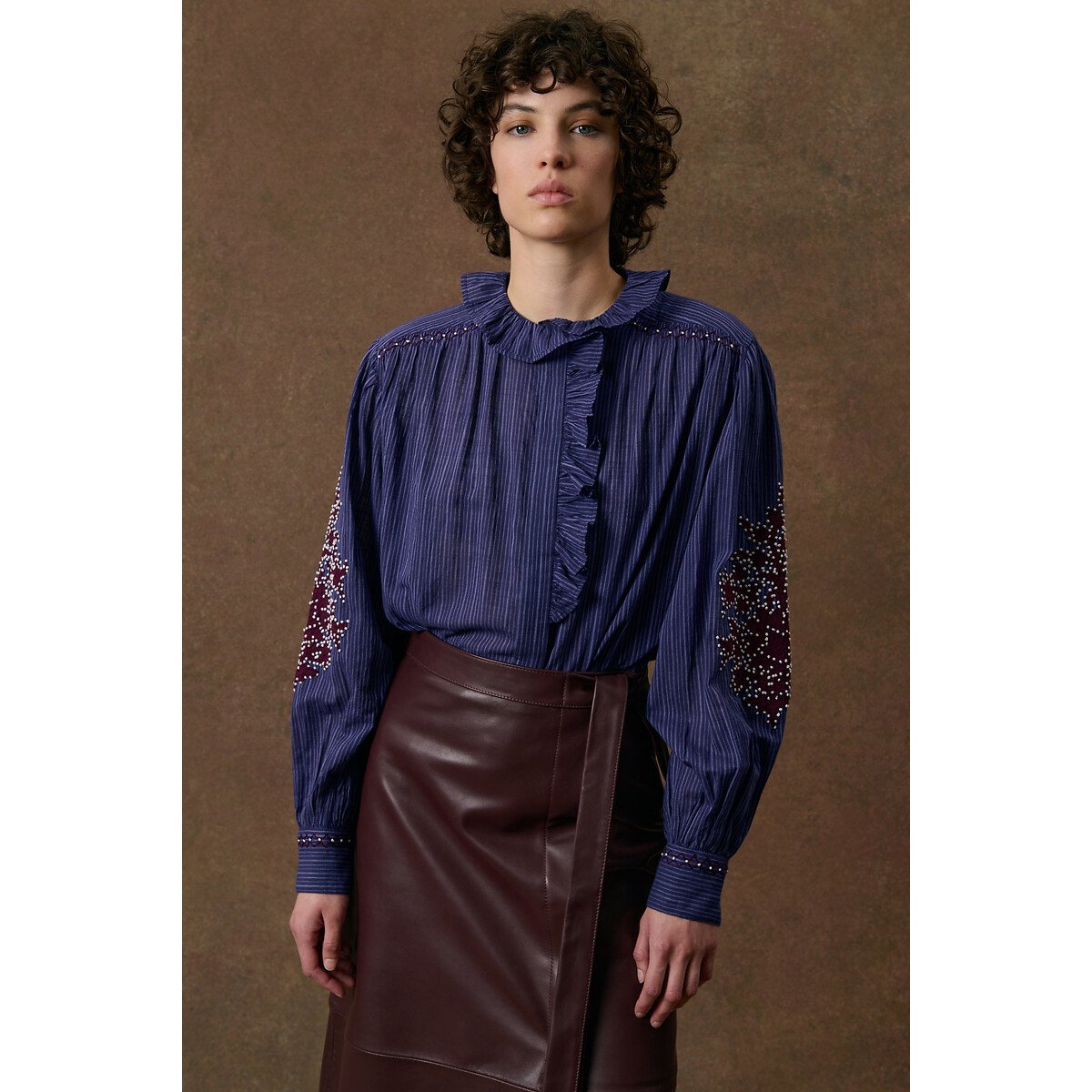 Blouse brodée à col volanté et rayures, CORA marine, LOUISE MISHA