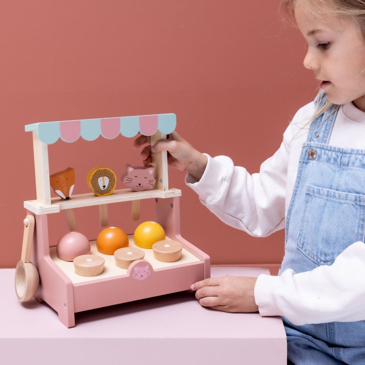 Stand de glaces beige, rose, bleu, TRIXIE