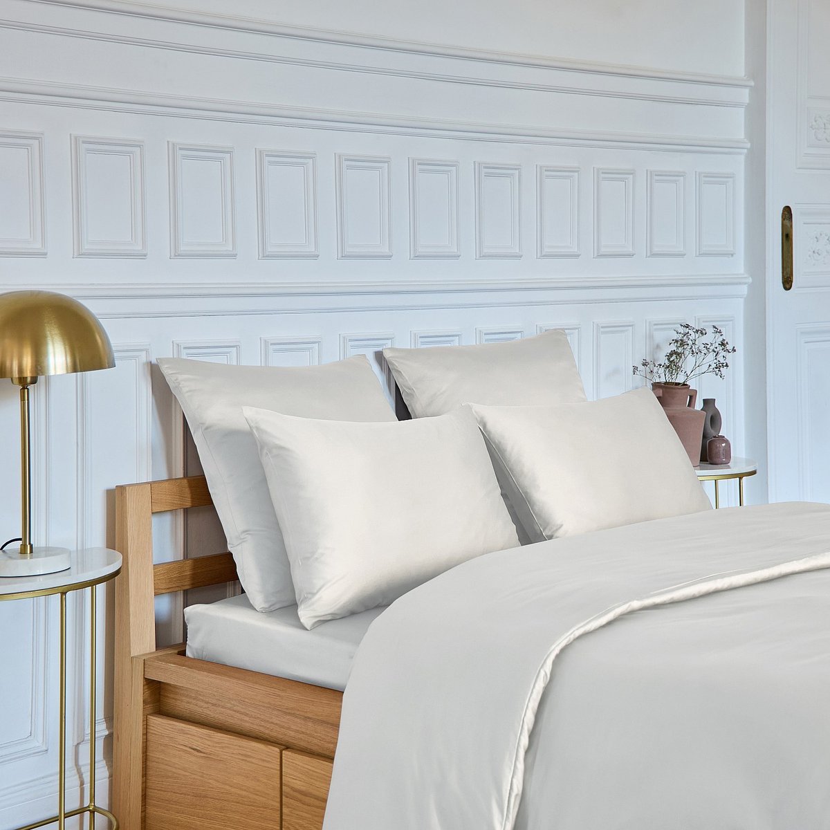 Taie d'oreiller en satin de coton ALEXANE beige, HABITAT