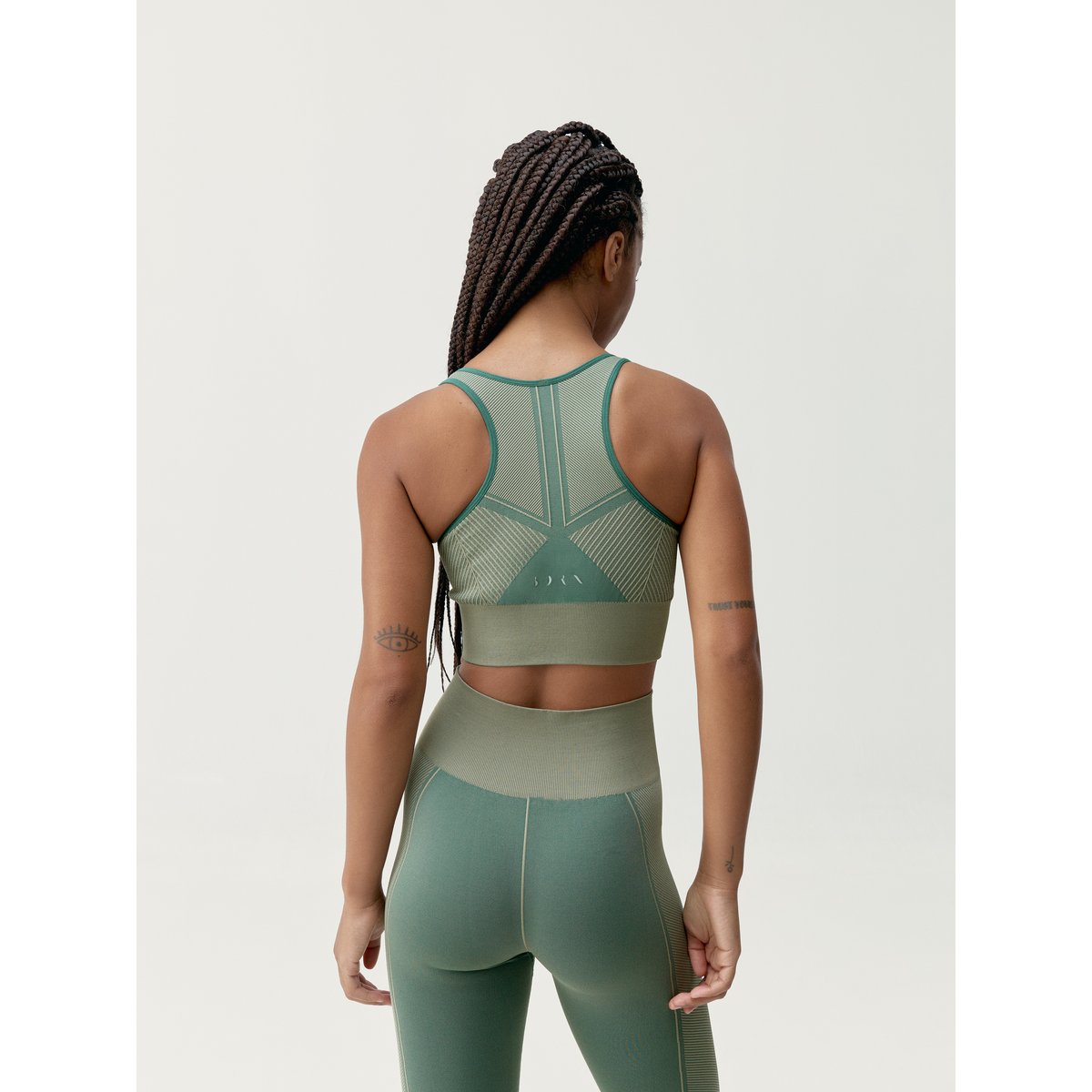 Brassière de sport femme Buddha maintien moyen coussinets amovibles vert forêt terre, BORN