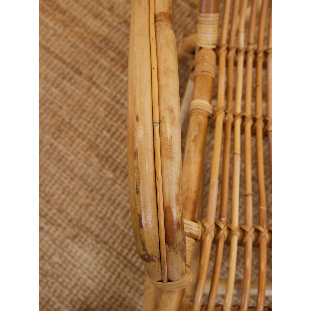 Rocking-chair en rotin Alibert N°107 - Bon état bois clair, DEBONGOUT