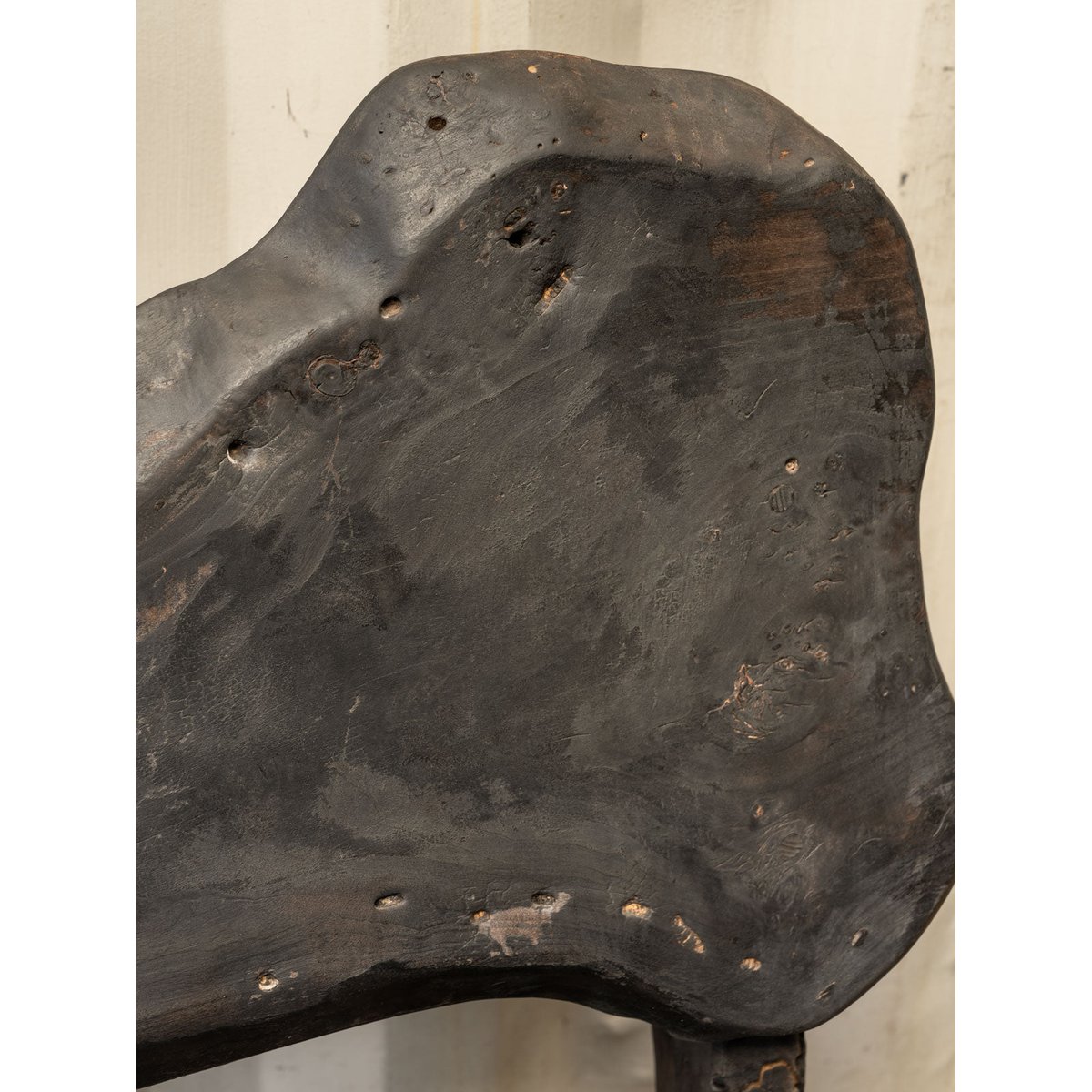 Chaise en bois noir Claude N°1518 - Bon état noir, DEBONGOUT