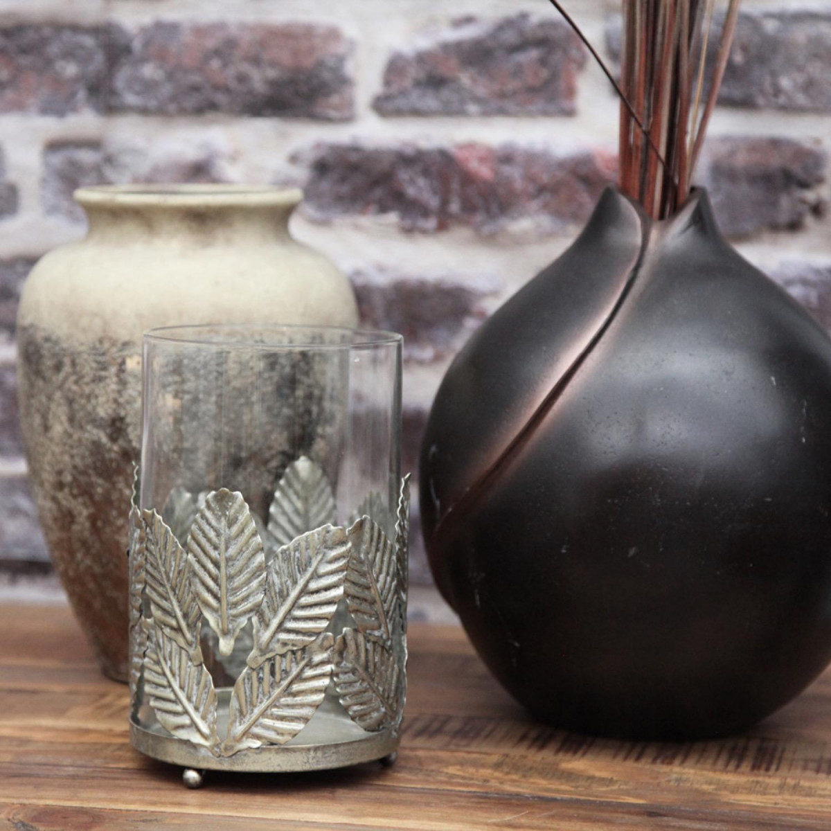 Pot gris, INTERIOR'S