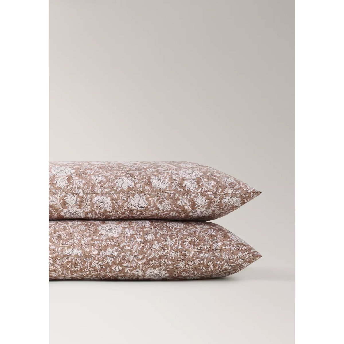 Deux taies d'oreiller percale de coton à fleurs 50x75 cm tabac, MANGO HOME