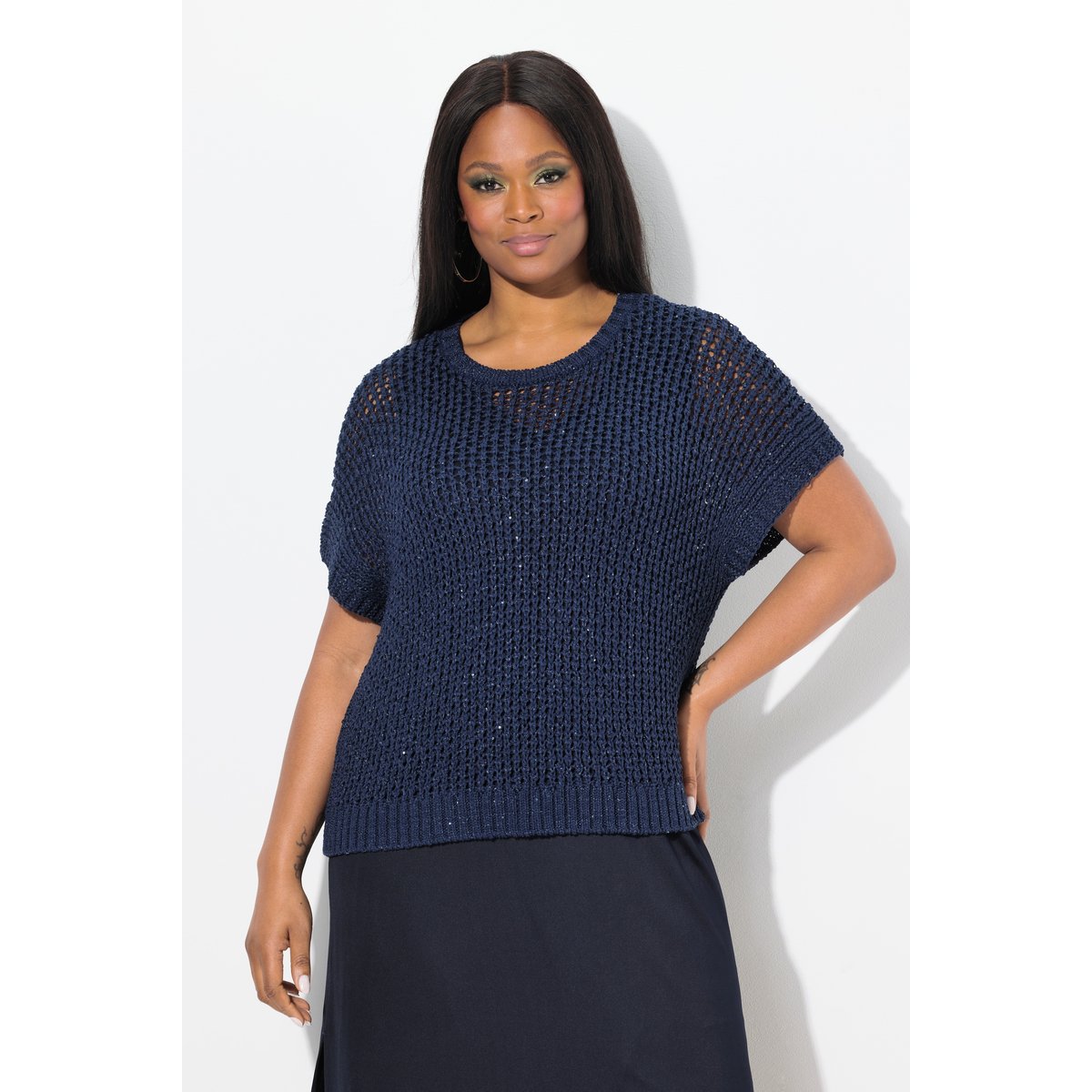 Pull à paillettes. Col rond et marine foncé, ULLA POPKEN