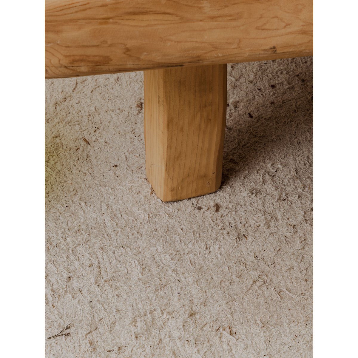 Table basse rustique en bois Léonie N°970 - Bon état bois clair, DEBONGOUT