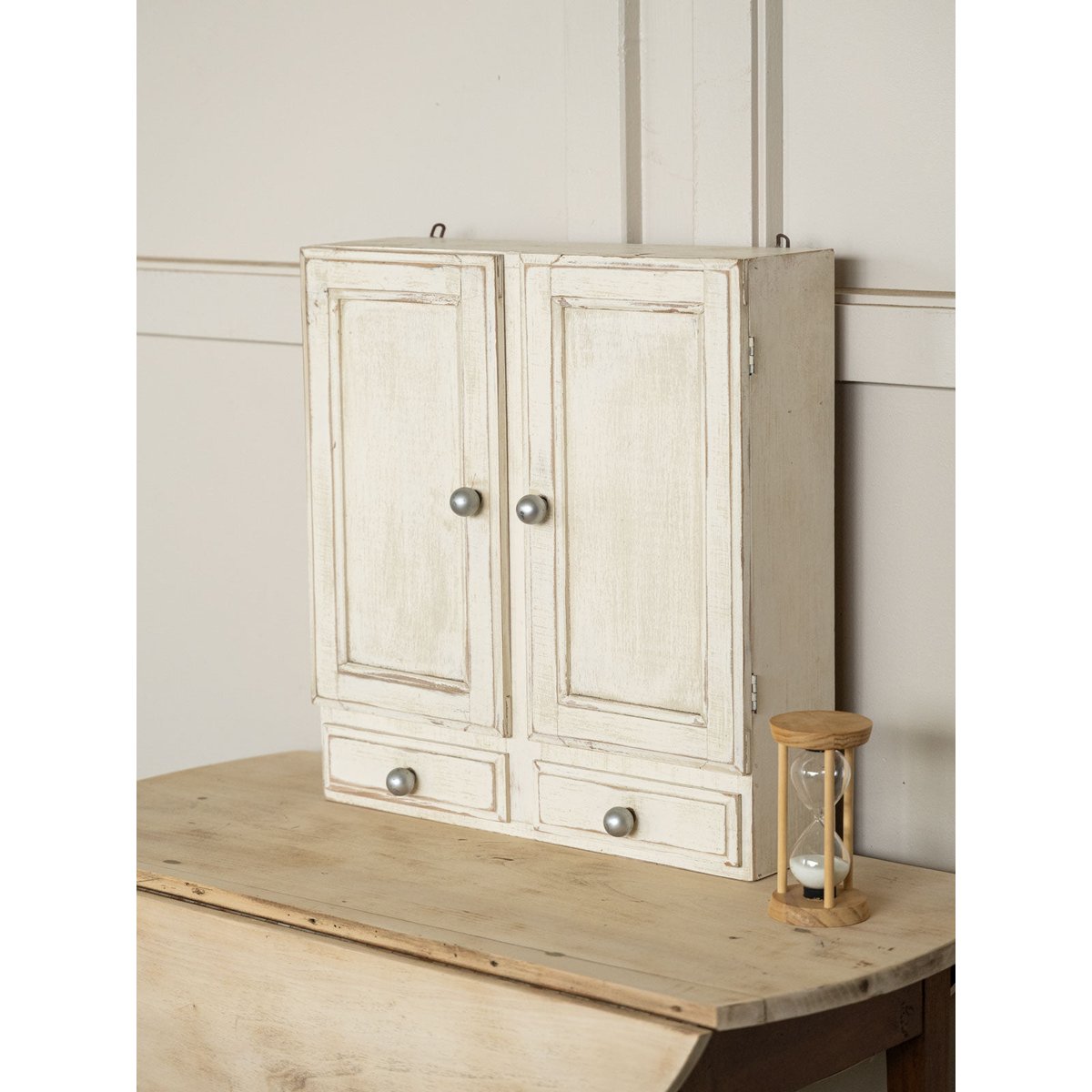 Armoire à pharmacie en bois Gaëlle N°1569 - Bon état blanc, DEBONGOUT