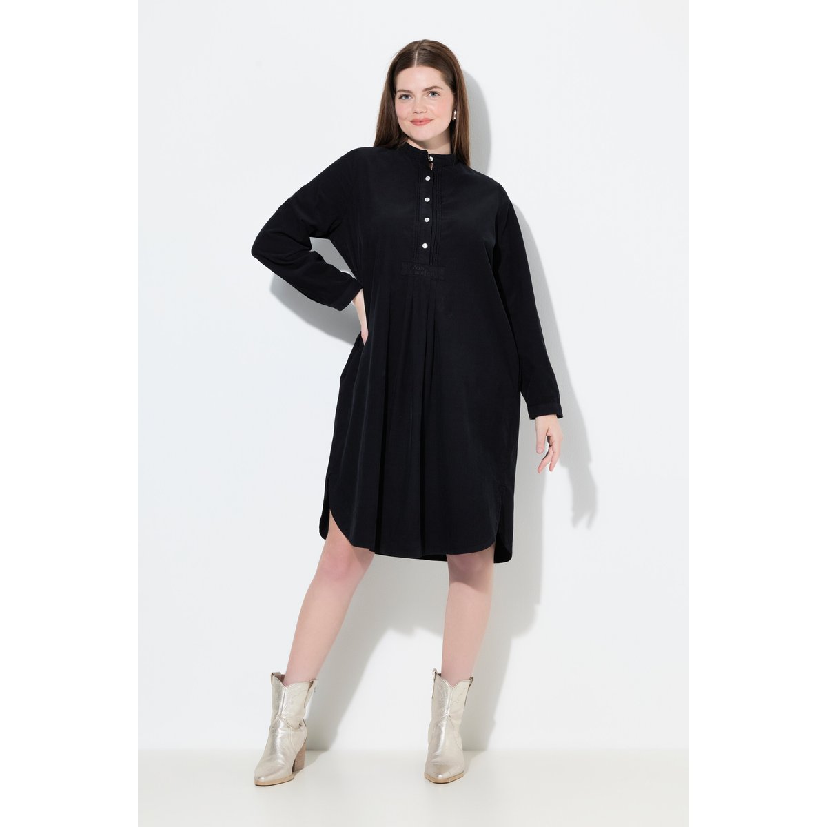Robe en velours côtelé, passepoils noir, ULLA POPKEN