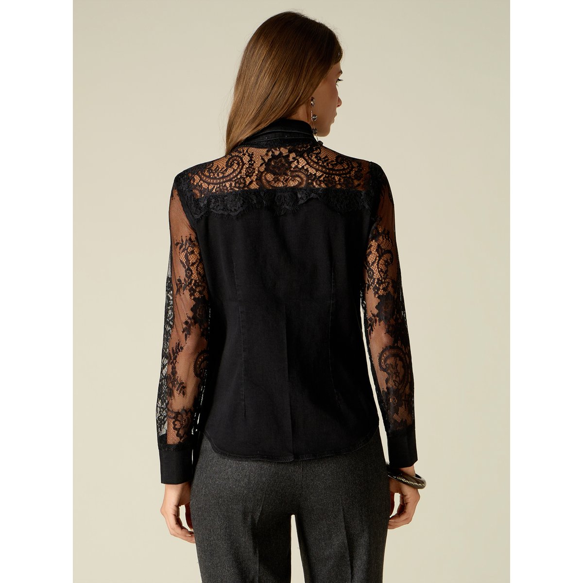 Chemise avec dentelle noir, OLTRE
