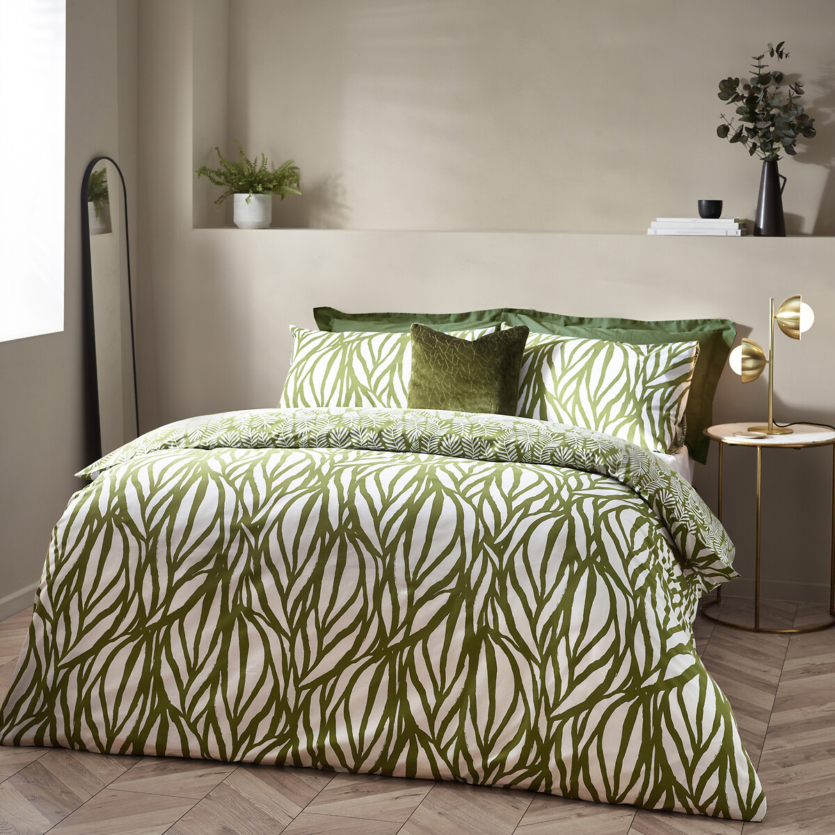 Frond Abstract Cotton Mix Duvet Cover and Pillowcase Set olive, HÖEM