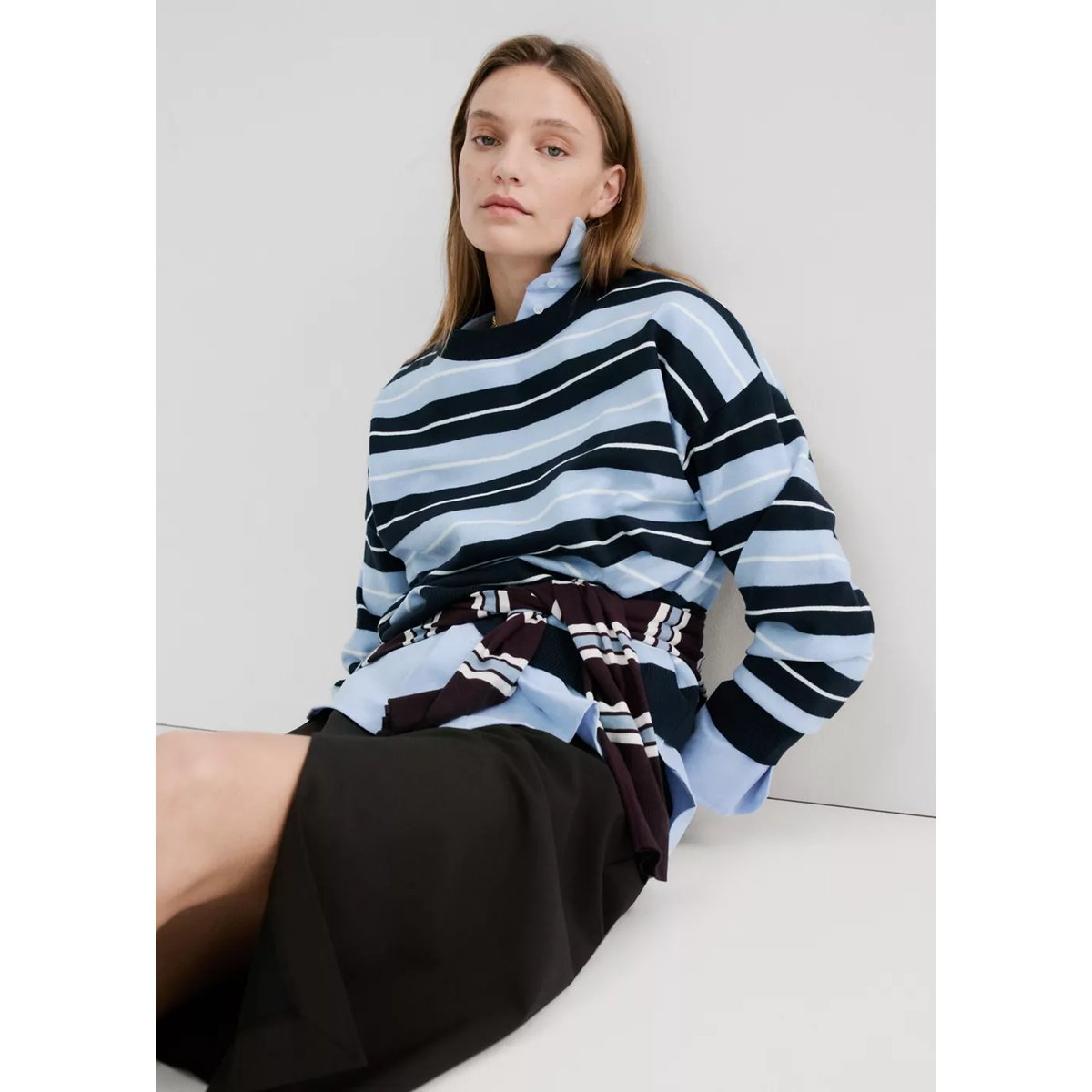 Pull-over en maille à rayures bleu marine foncé, MANGO