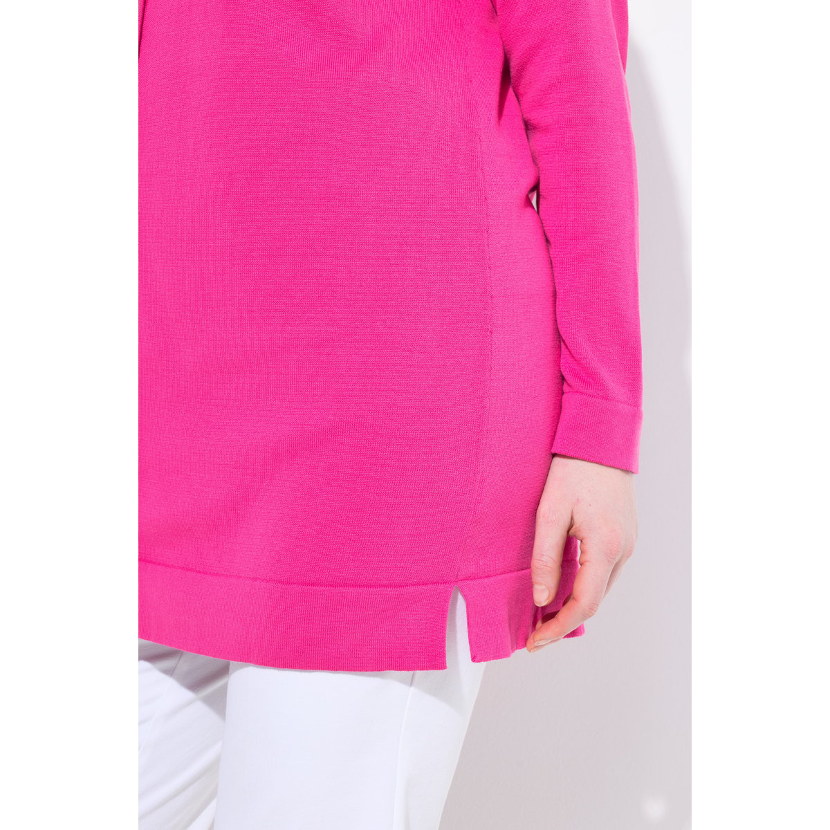 Cardigan long en coton Pima. Décolleté V magenta, ULLA POPKEN