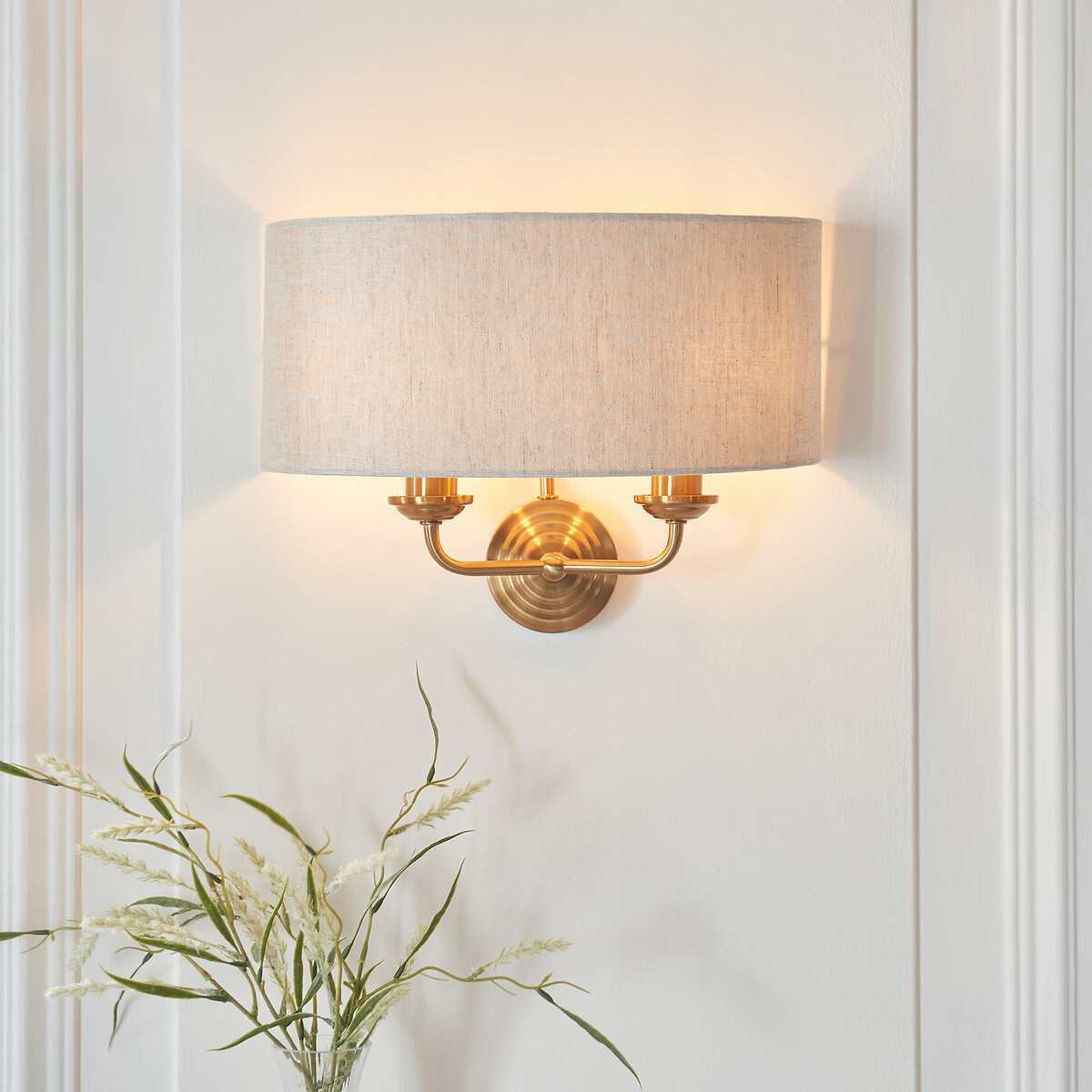 Harrington 2-Light Wall Light in Vintage Brass natural, ÉDITÉ