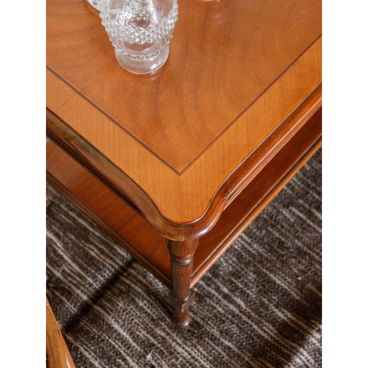 Table d'appoint en bois Francine N°363 - Bon état bois, DEBONGOUT