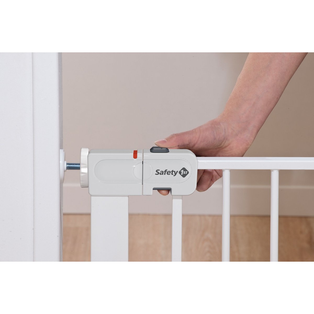 Barrière bébé en métal Auto Close SecurTech® white, SAFETY FIRST