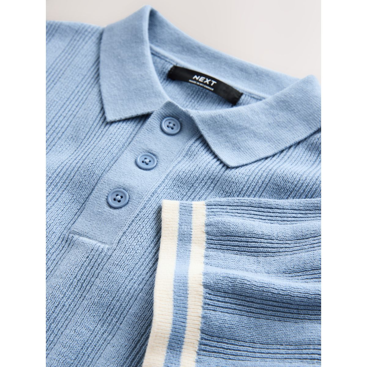 Polo en maille avec col boutonné bleu, NEXT