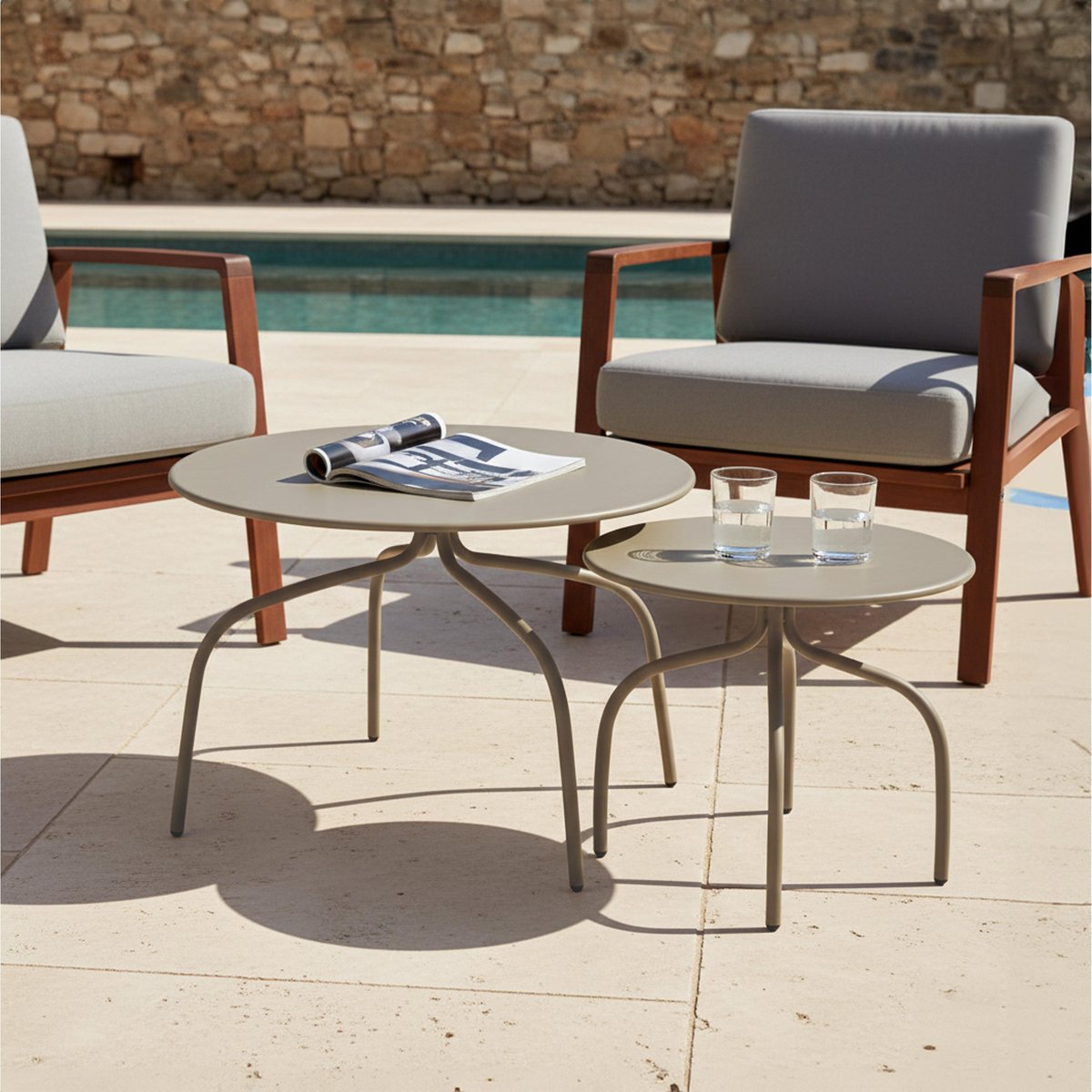 Lot de 2 tables basses gigognes de jardin rondes en métal 60x40 cm et 40x36 cm, VENISE taupe, OVIALA