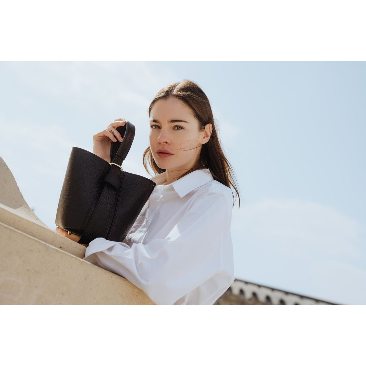 Sac seau et pochette en cuir grainé BIRDIE noir, OH MY BAG