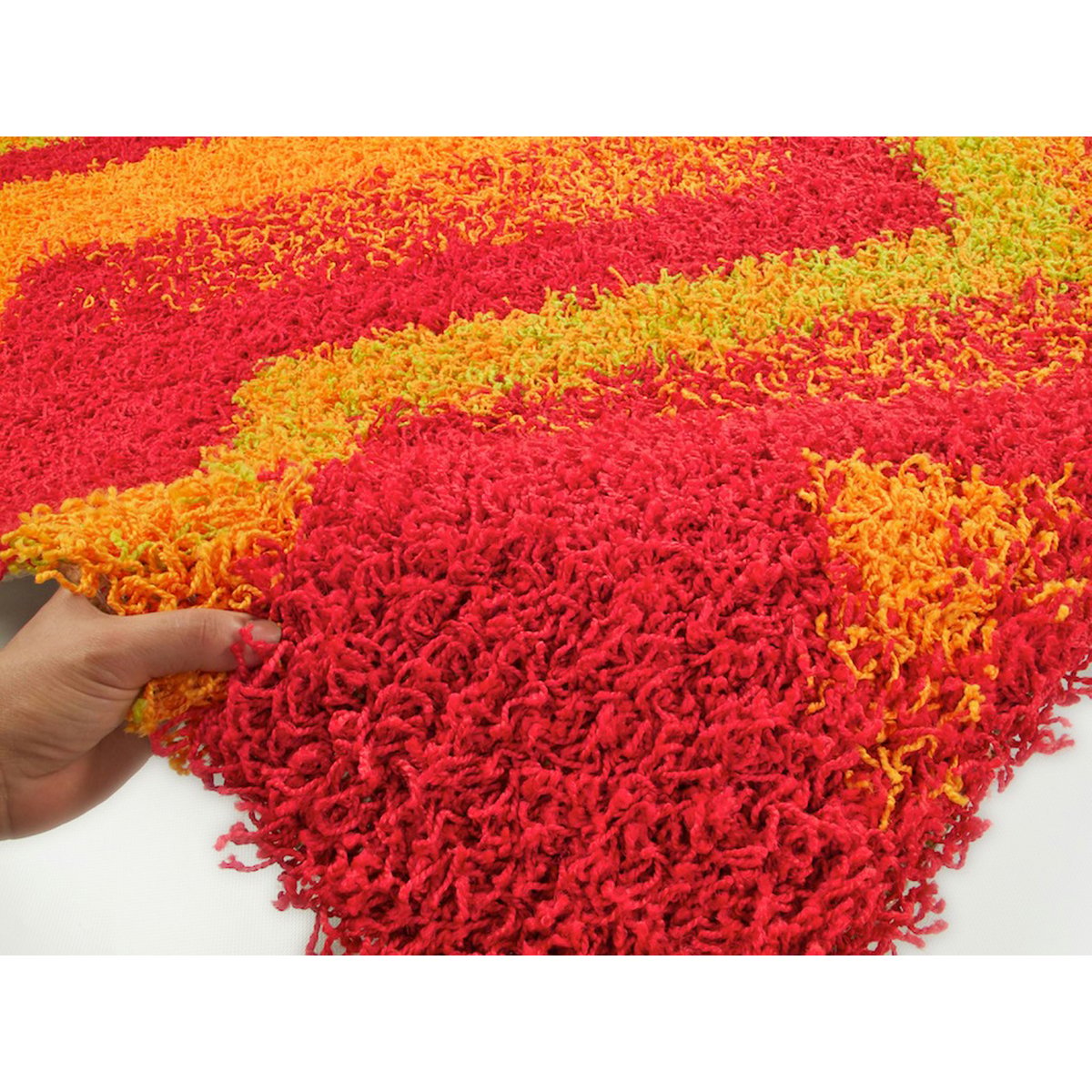 Tapis shaggy Happy Shag tissé à longs poils vert, THEKO