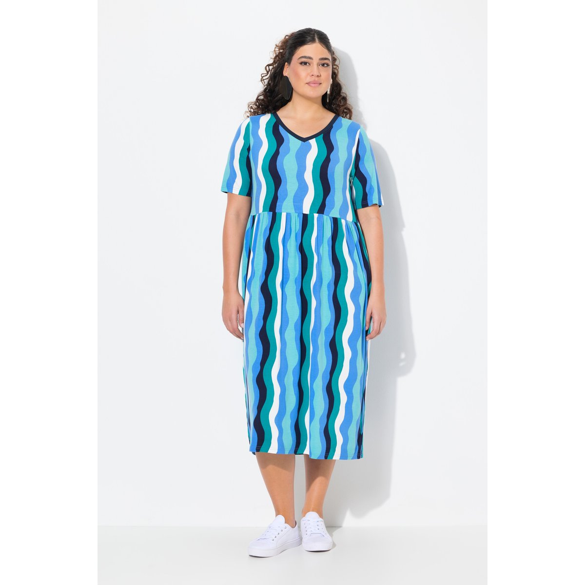 Robe midi, motif vagues. Manches courtes aqua foncé, ULLA POPKEN