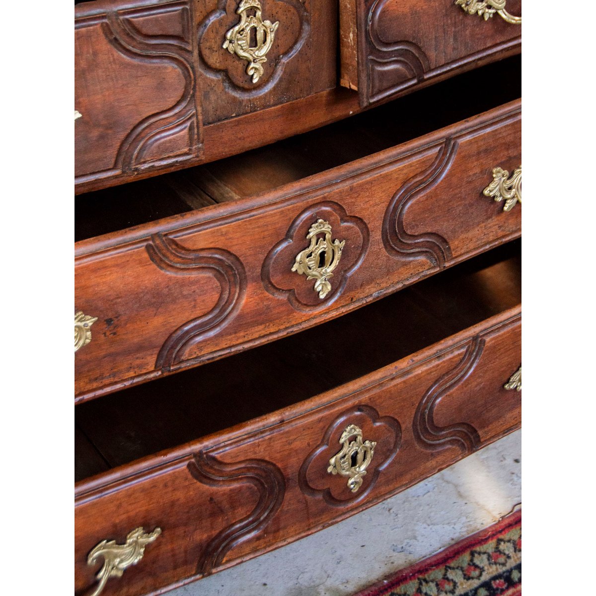 Commode bordelaise en bois Garance N°514 - Bon état bois foncé, DEBONGOUT