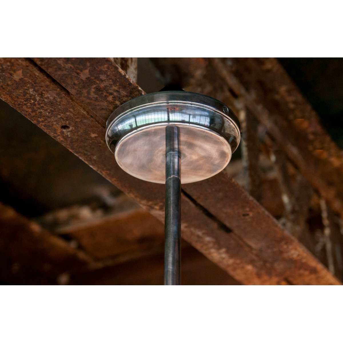 Plafonnier en laiton HAUSSMANN argent, PRODUIT INTERIEUR BRUT