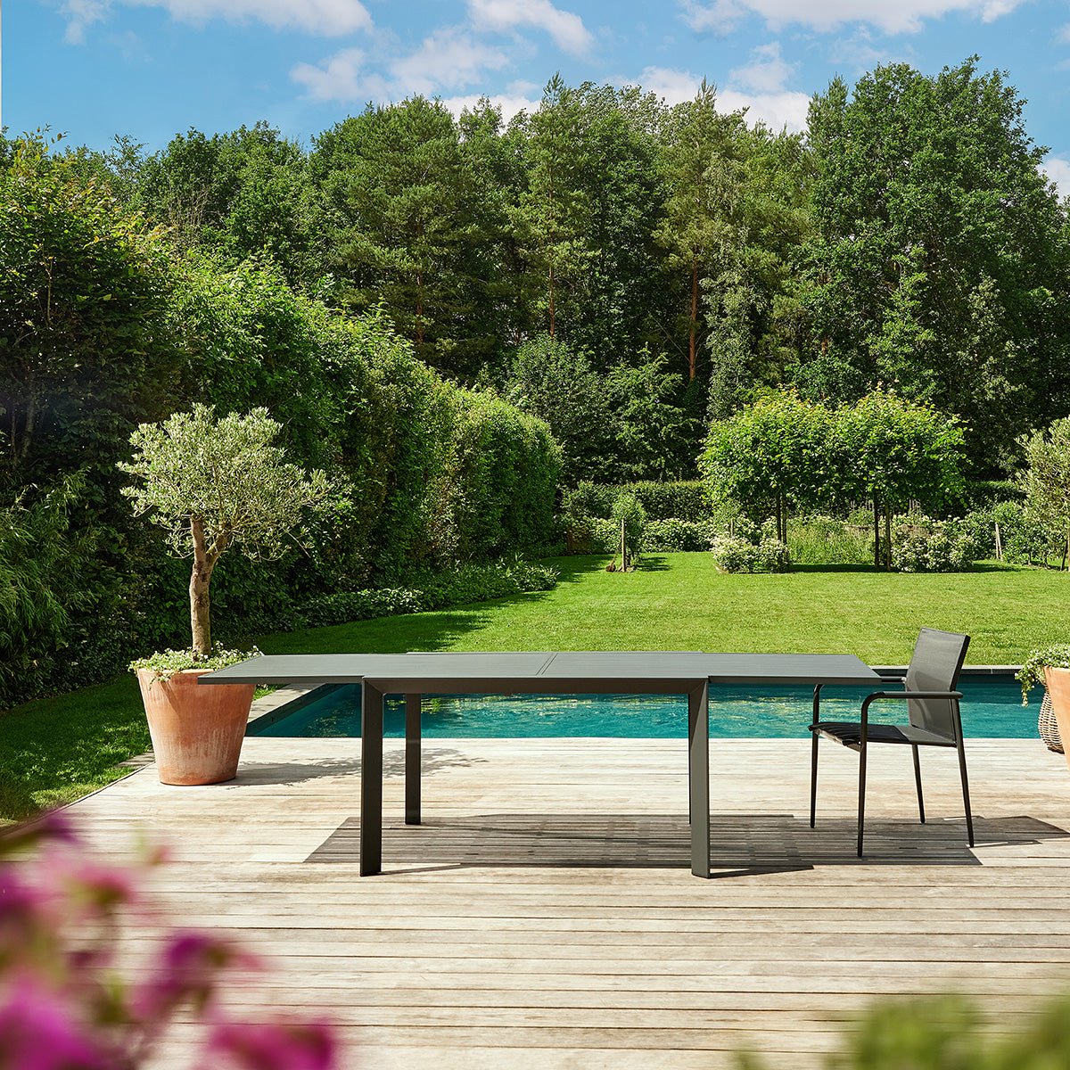 Table de jardin en aluminium gris extensible 6/10 pers. BASALT gris, BERAH GETAH