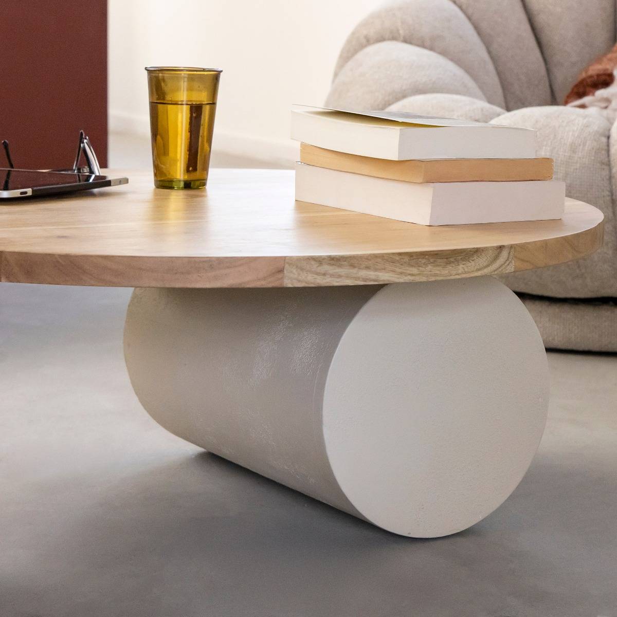 Table basse en bois effet béton ronde DALVA bois clair, MADE IN MEUBLES 