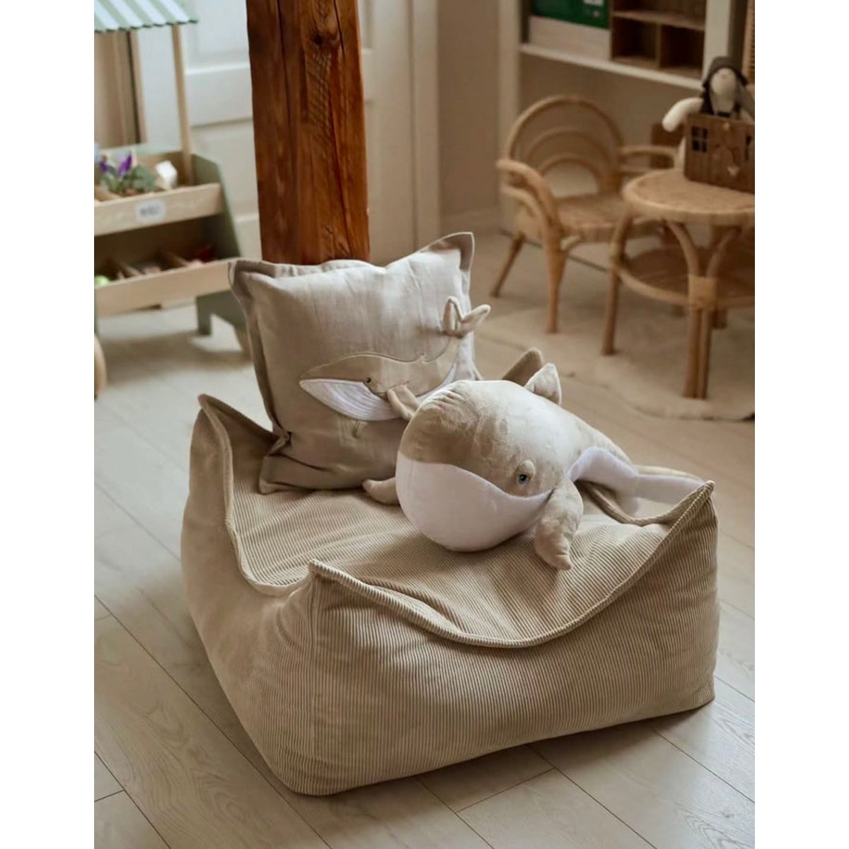 Coussin carré en velours côtelé SLIMCORD rose, MEOW BABY