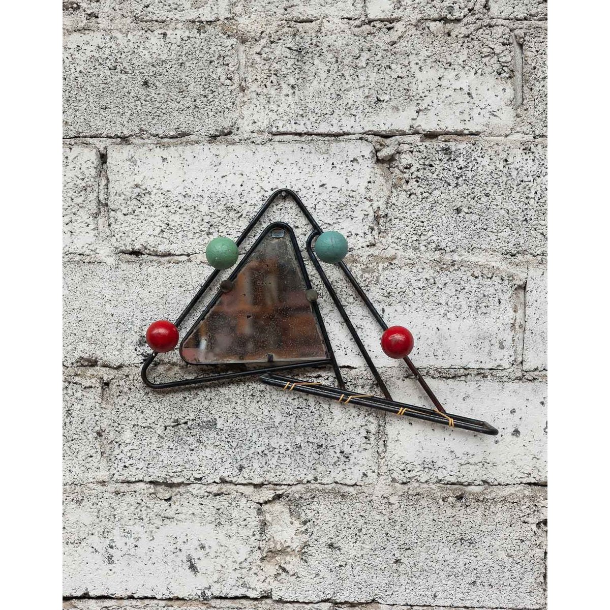 Miroir triangulaire Igor N°1100 - Bon état noir, DEBONGOUT