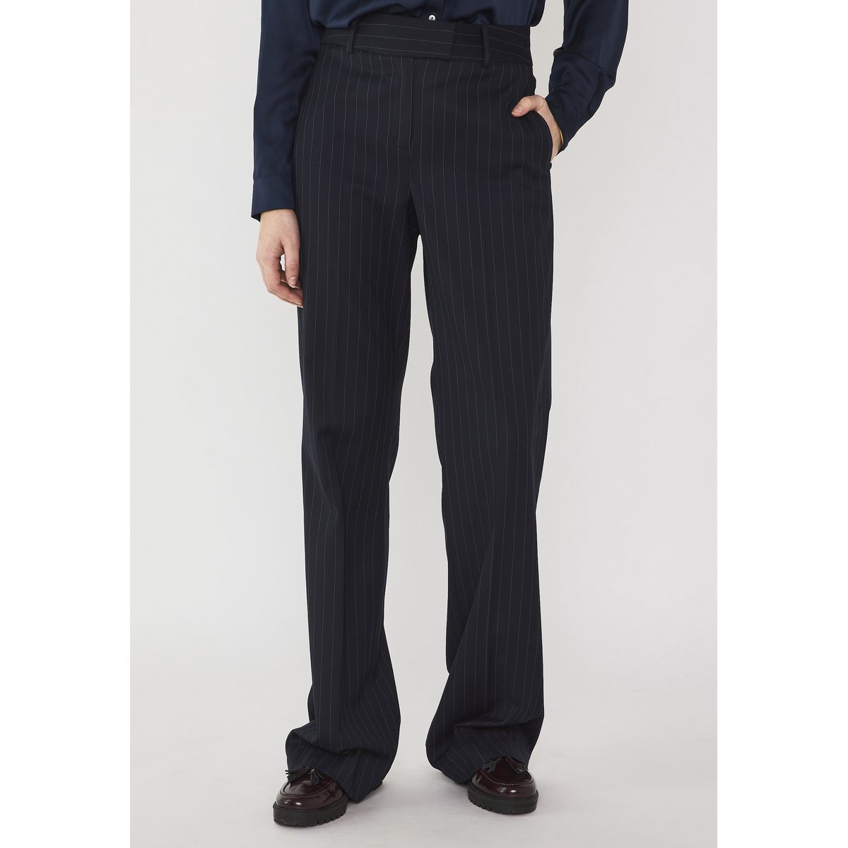 Pantalon de tailleur taille haute rayé LAYLA marine, Maison 123