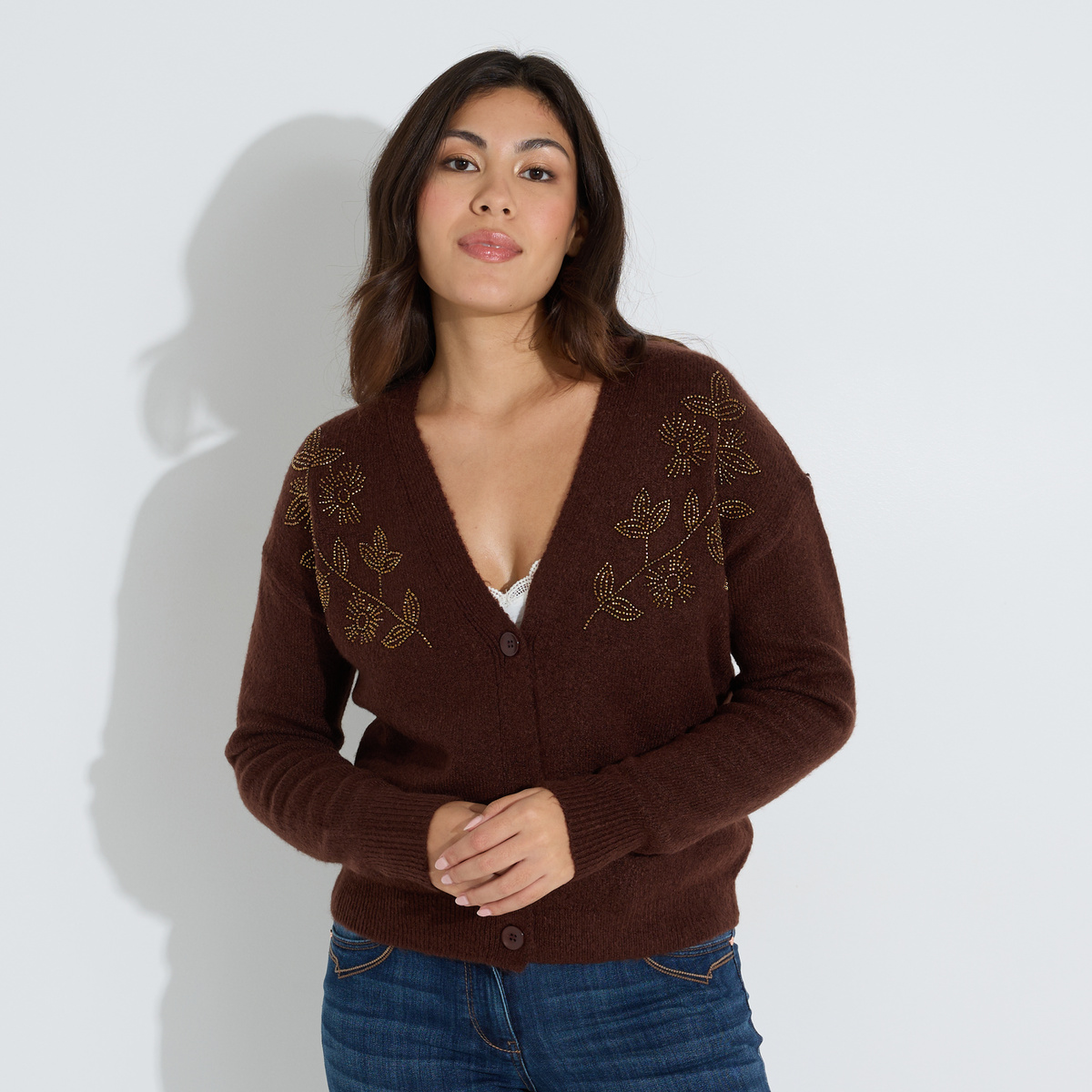 Gilet court col V boutons perlés marron chocolat, GRAIN DE MALICE