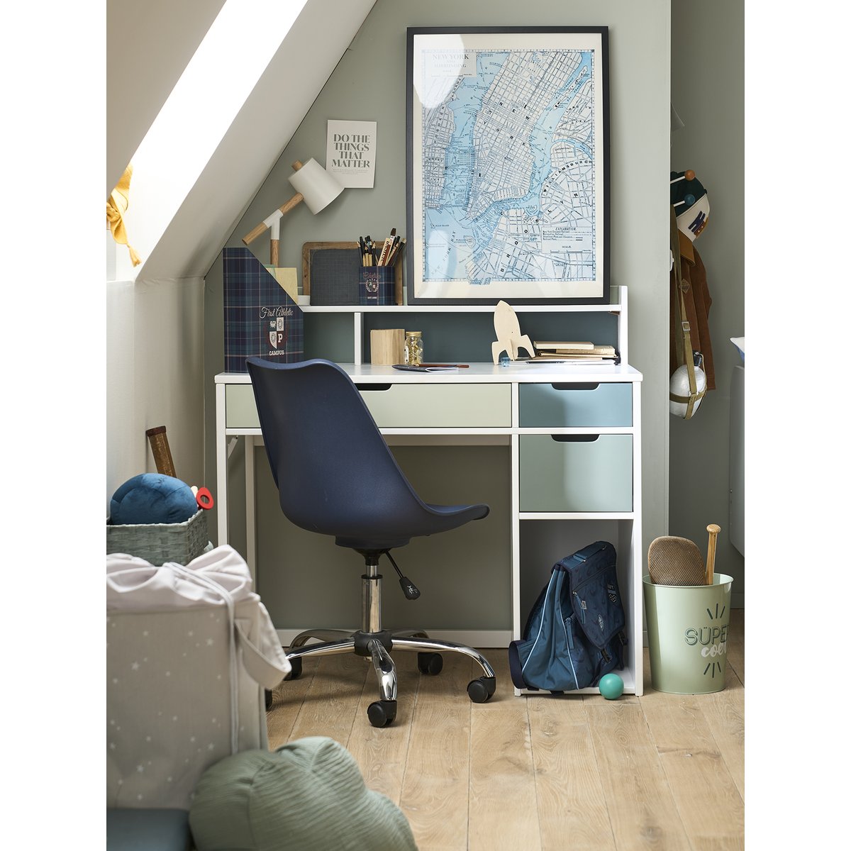Chaise de bureau primaire à roulettes bleu marine, VERTBAUDET